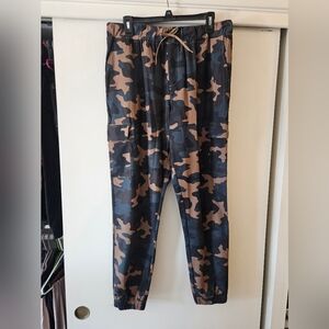 ZYIA Cargo Pants Black and Brown Relaxed Fit